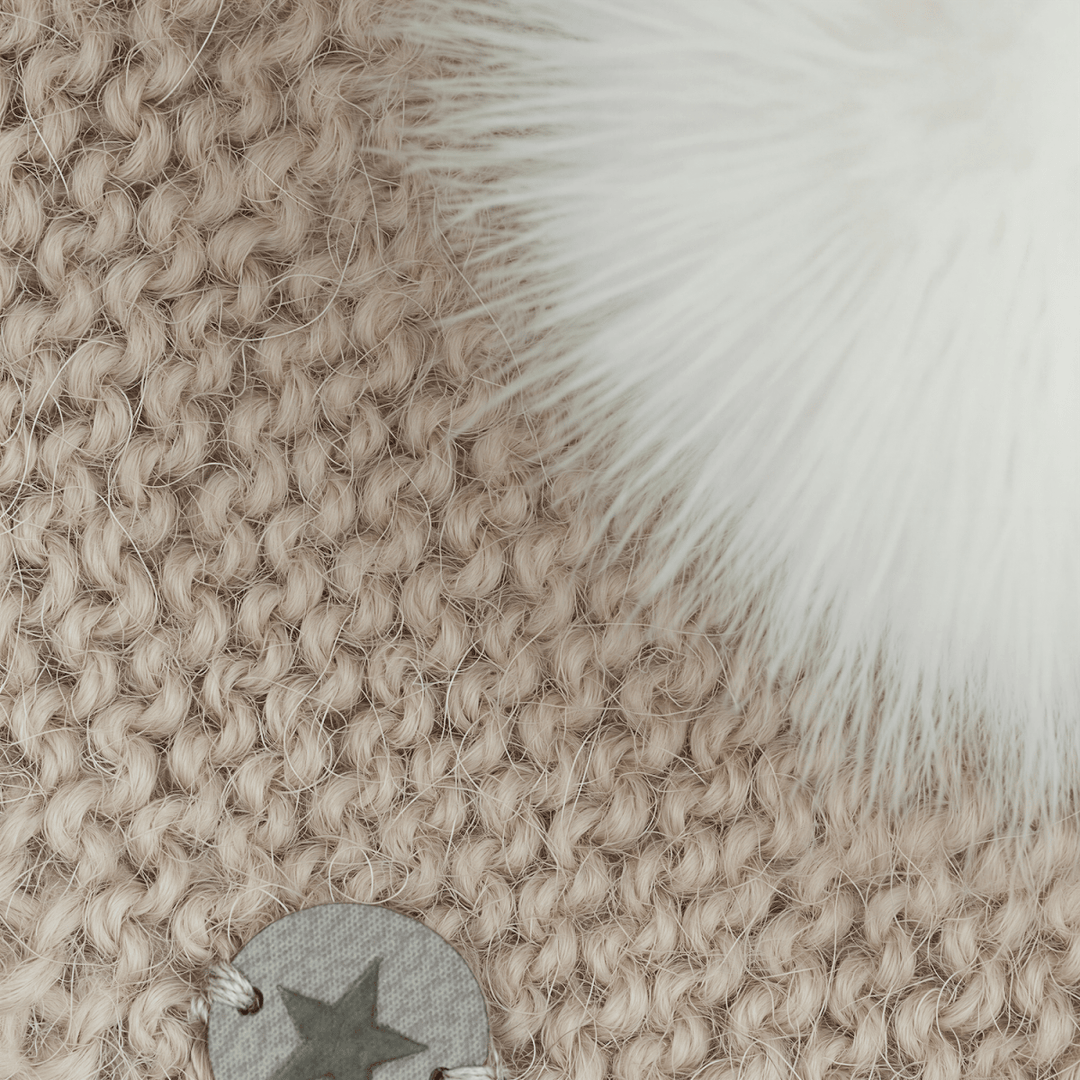 HUTTEliHUT | Bonnet Wool Knit Alpaca Pompom - Offwhite | Torgunns Barneklær AS
