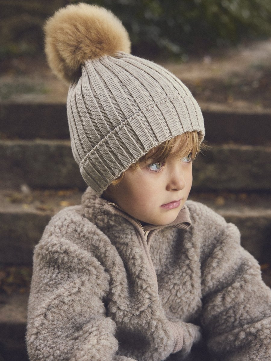 HUTTEliHUT | Hat Knit Alpaca Pompom - Camel Melange | Torgunns Barneklær AS