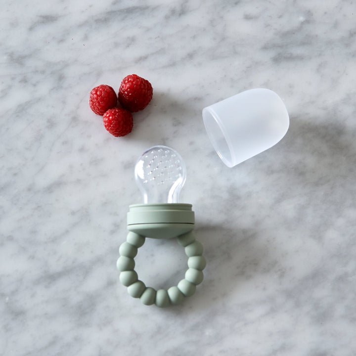 Jack o Juno | Bubble Fruit Feeder - Sage | Torgunns Barneklær AS