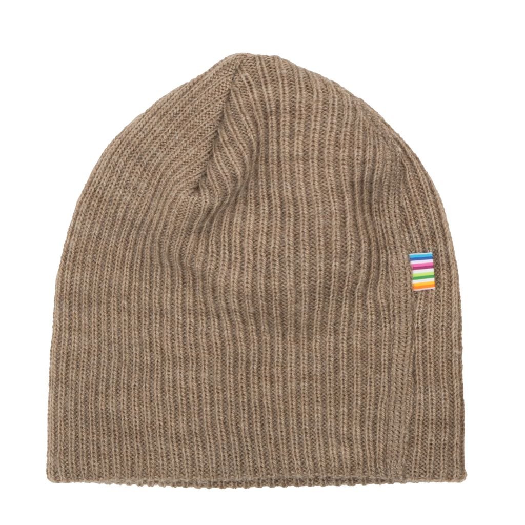 Joha | Ribbestrikket lue i merinoull – Sandstein | Torgunns Barneklær AS