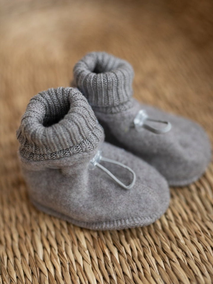 Joha Ull | Ullfleece Sleeping booties - Sesame Melange | Torgunns Barneklær AS