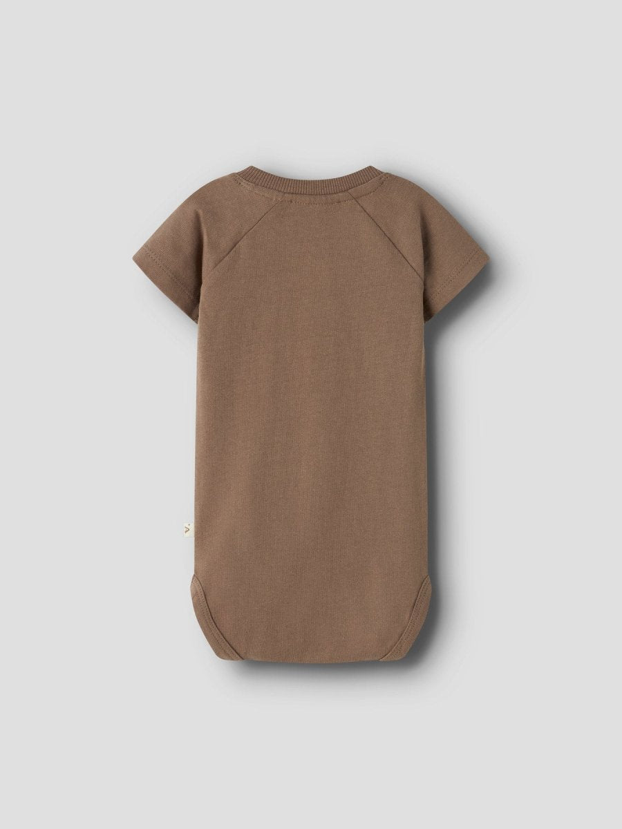 Lil Atelier Baby DOLAN JOE body - Coca Mocha | Torgunns Barneklær AS