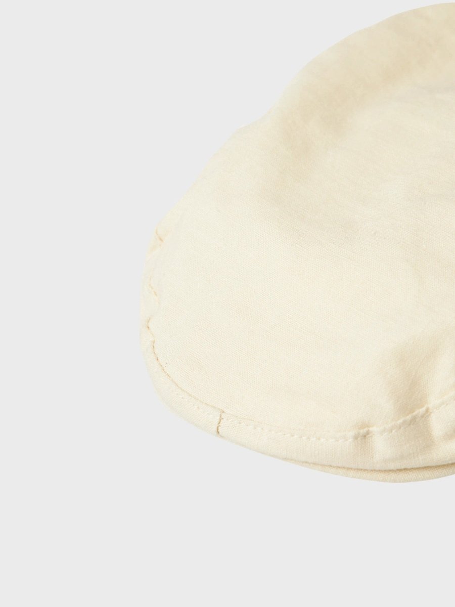 Lil' Atelier Baby FELIX SIXPENCE HAT - Bleached Sand | Torgunns Barneklær AS