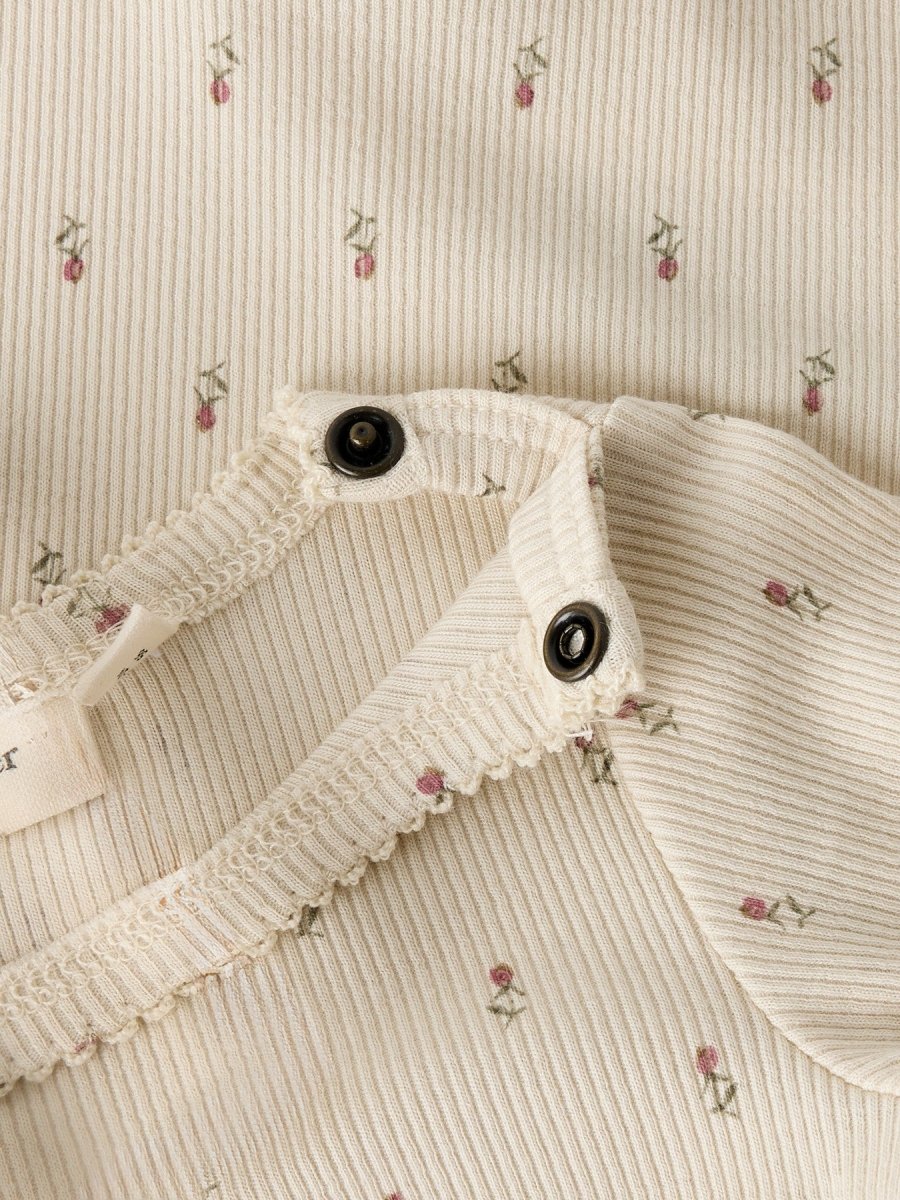 Lil' Atelier Baby GAGO LS NIGHTSUIT - Turtledove | FLORAL | Torgunns Barneklær AS