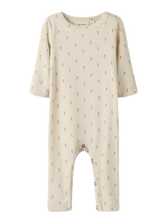 Lil' Atelier Baby GAGO LS NIGHTSUIT - Turtledove | FLORAL | Torgunns Barneklær AS