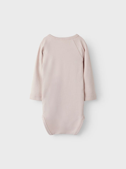 Lil' Atelier Baby GAYO LS SLIM WRAP BODY - Peach Whip | Torgunns Barneklær AS