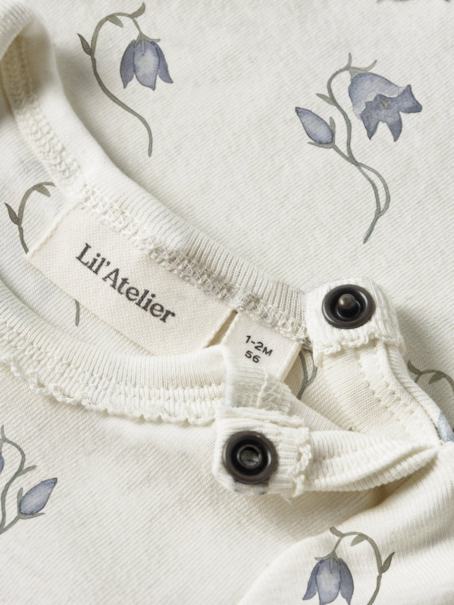 Lil' Atelier Baby GAYO SAG LS SLIM BODY - Coconut Milk | Blåklokke | Torgunns Barneklær AS