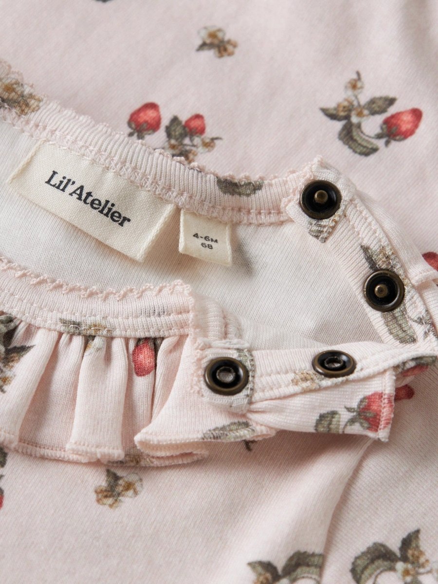 Lil Atelier Baby GAYO SIK romper - Morganite | Strawberry | Torgunns Barneklær AS
