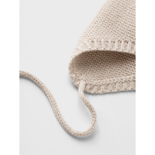 Lil' Atelier BABY GENE MIO KNIT HAT - Sandshell MELANGE | Torgunns Barneklær AS
