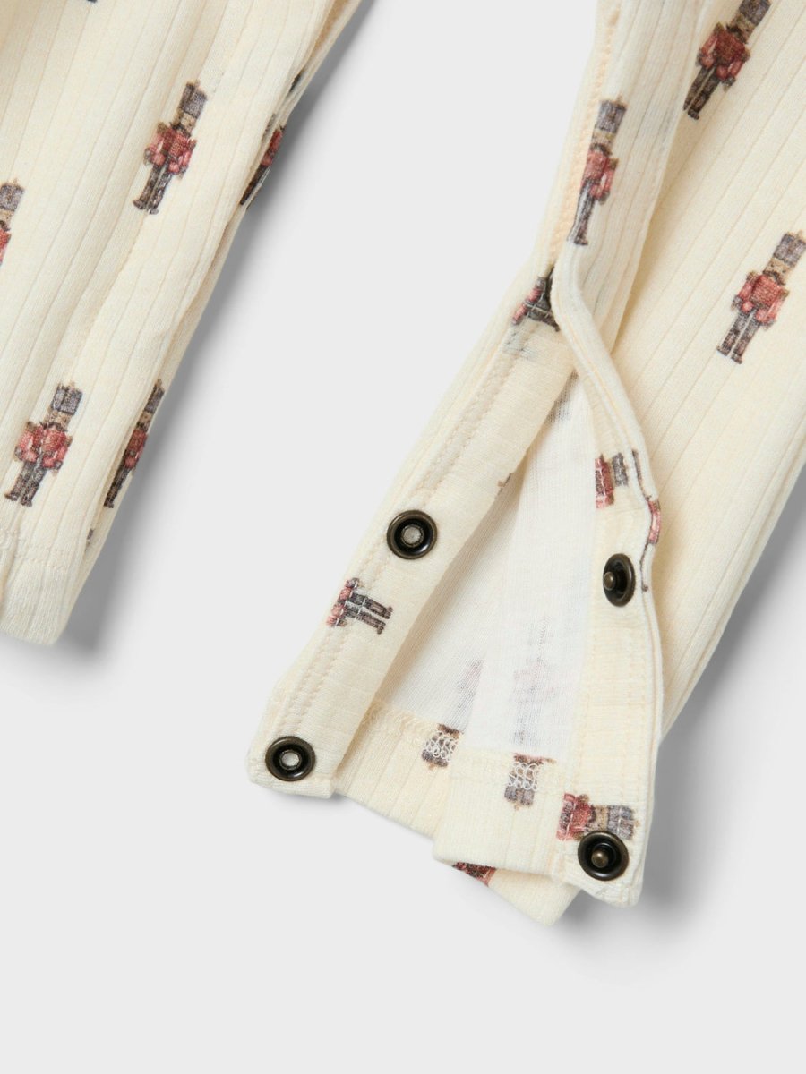 Lil' Atelier Baby GIO BIF LS SLIM SUIT - Toy Soldier | Torgunns Barneklær AS