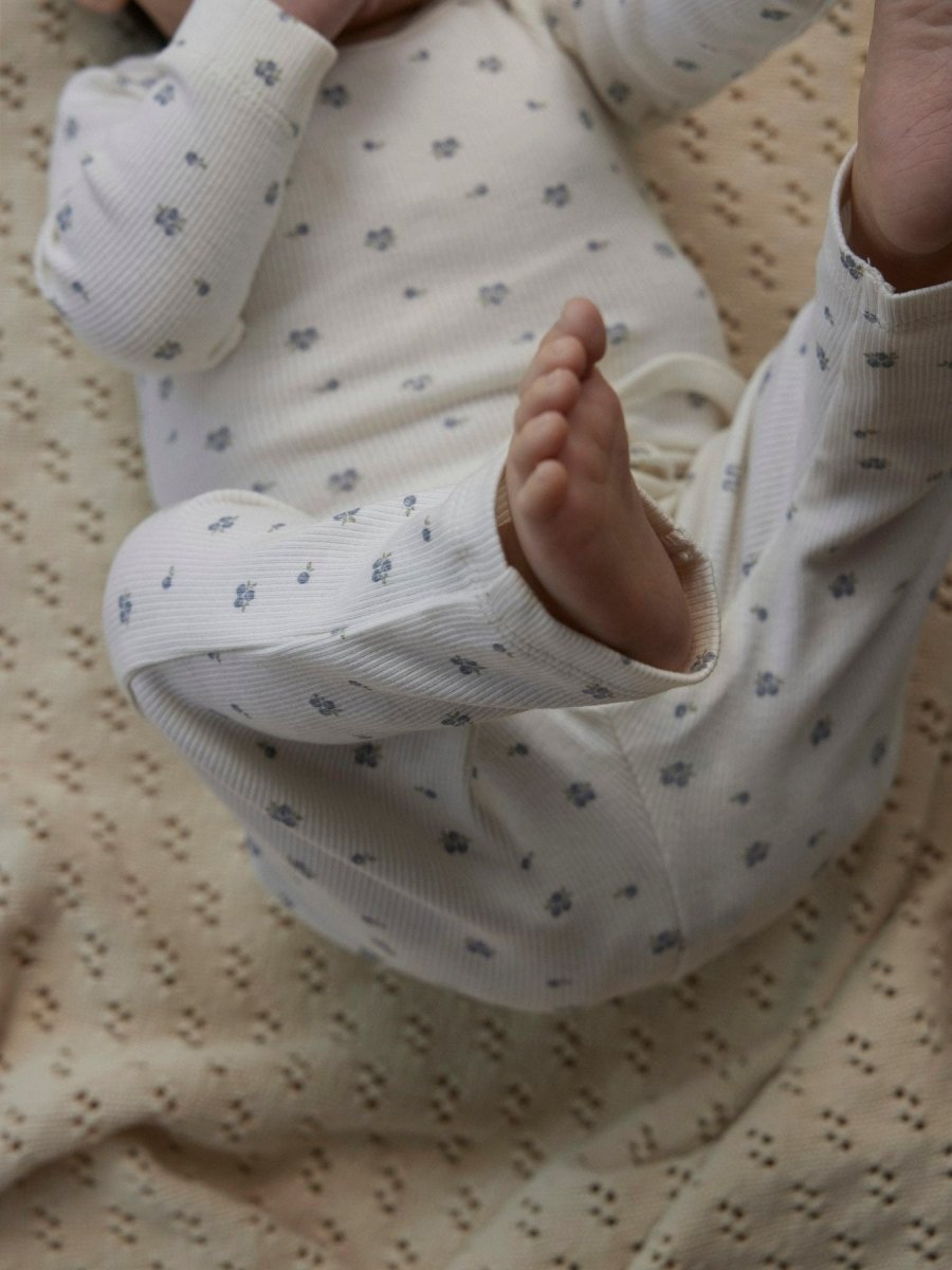 Lil Atelier Baby LAGO MIO bukse - Coconut Milk | Blueberry | Torgunns Barneklær AS