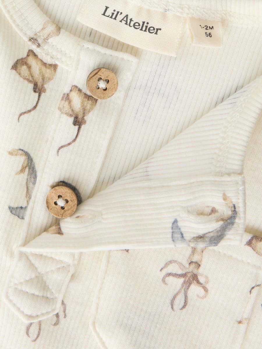 Lil' Atelier Baby LAVO ESI SS SLIM BODY - Coconut Milk | Sea Animals | Torgunns Barneklær AS