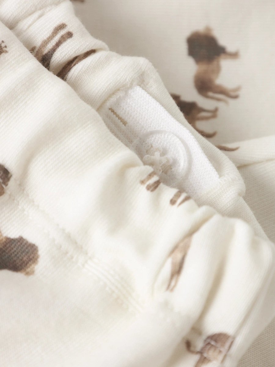 Lil' Atelier BABY LAYO GEU LOOSE PANT - Coconut Milk | Lion | Torgunns Barneklær AS