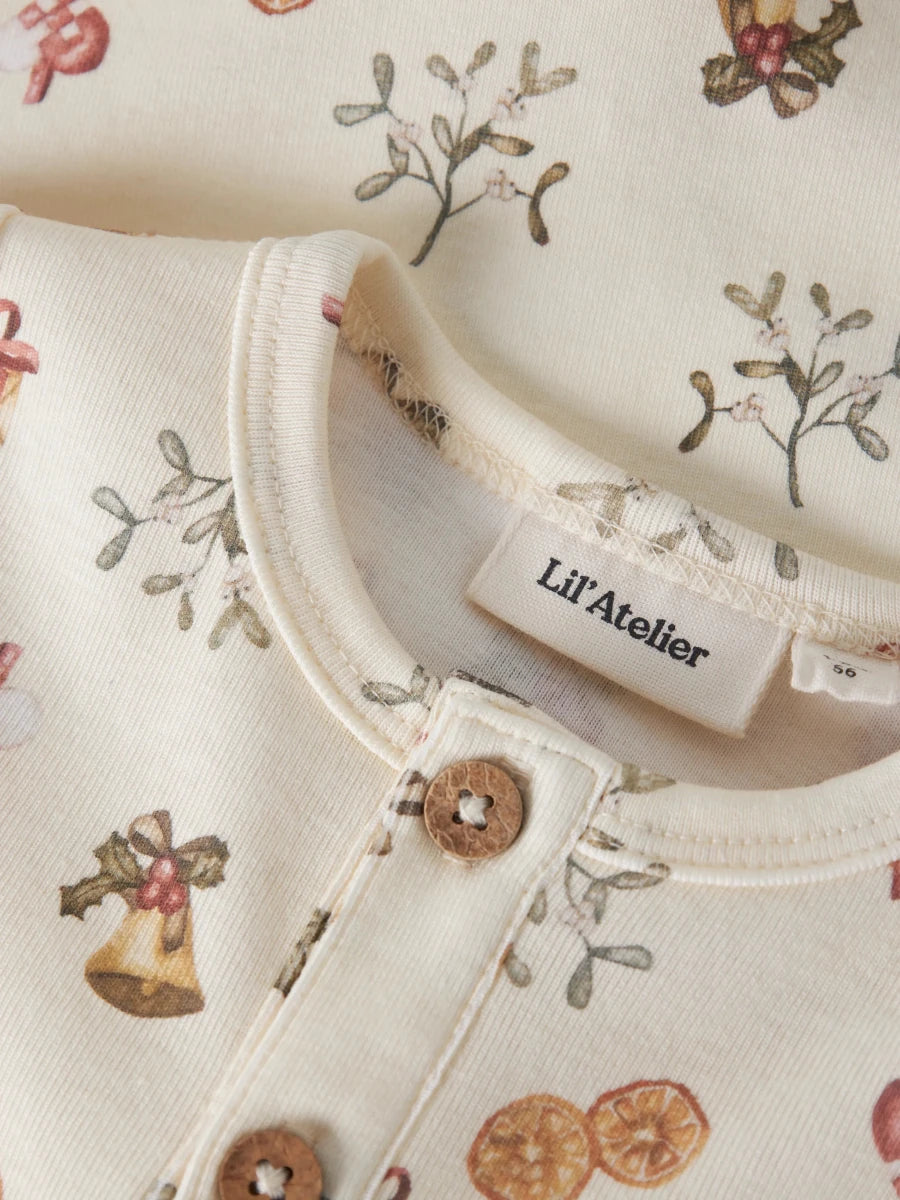 Lil' Atelier baby LAYO julepysjamas - Turtledove | Old Christmas | Torgunns Barneklær AS