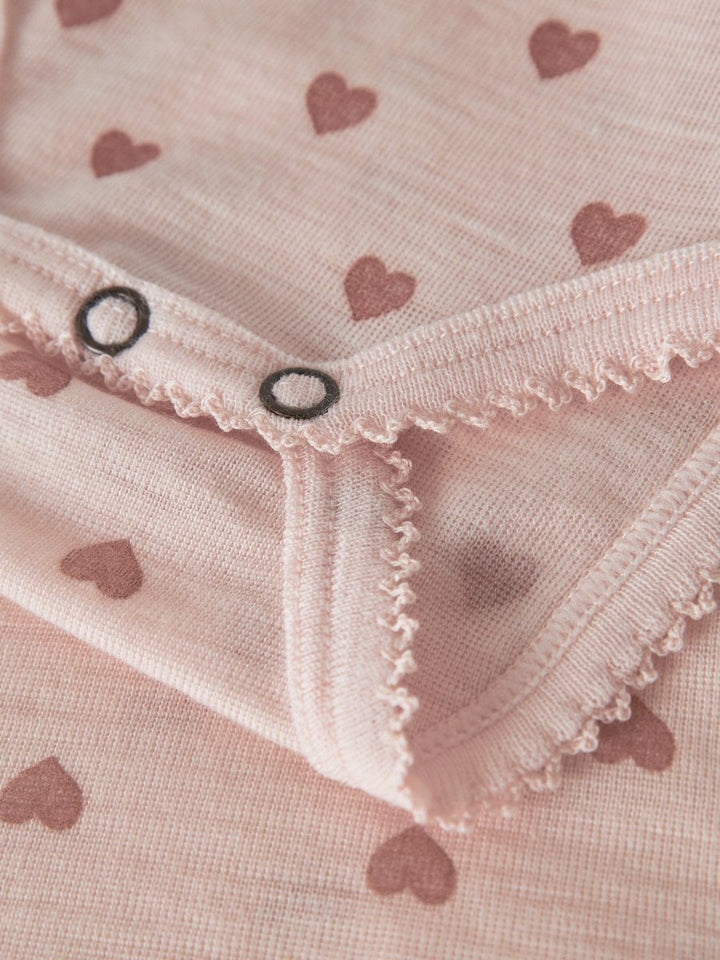 Lil Atelier Baby NOEL NIA Ullbody - Morganite | Heart | Torgunns Barneklær AS