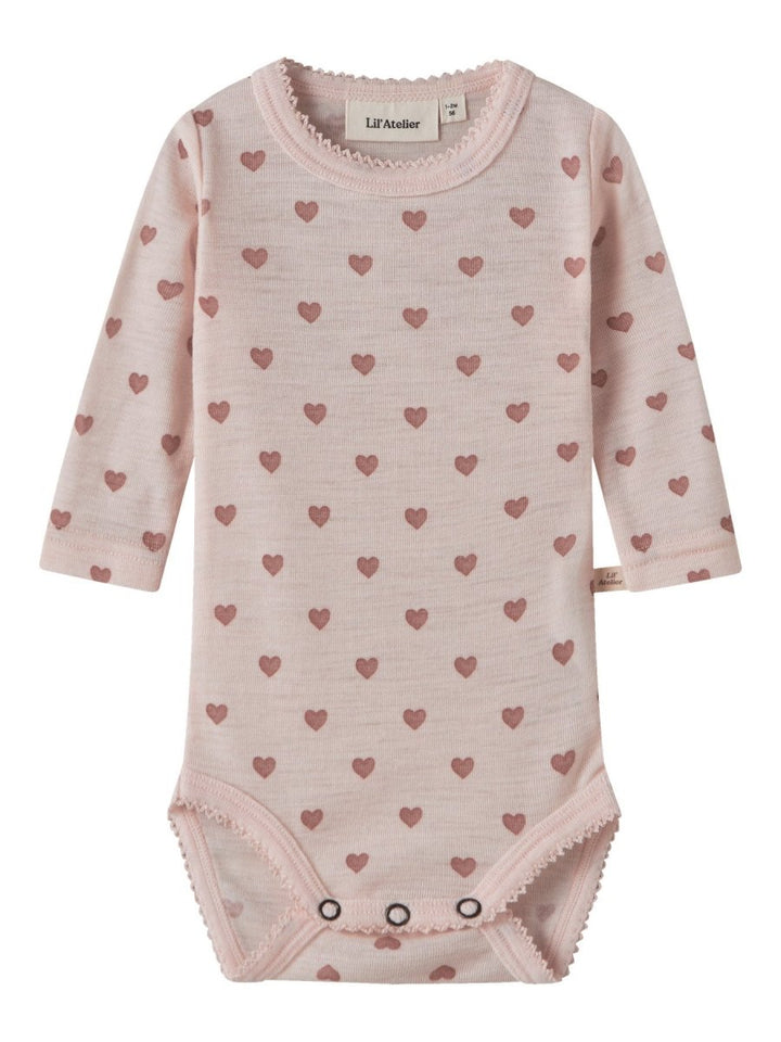 Lil Atelier Baby NOEL NIA Ullbody - Morganite | Heart | Torgunns Barneklær AS