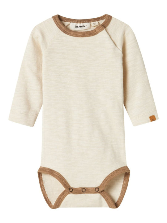 Lil' Atelier BABY ORVILLE LS BODY - Turtledove | Torgunns Barneklær AS