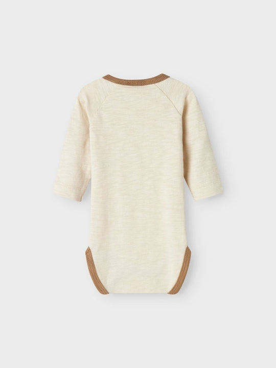 Lil' Atelier BABY ORVILLE LS BODY - Turtledove | Torgunns Barneklær AS