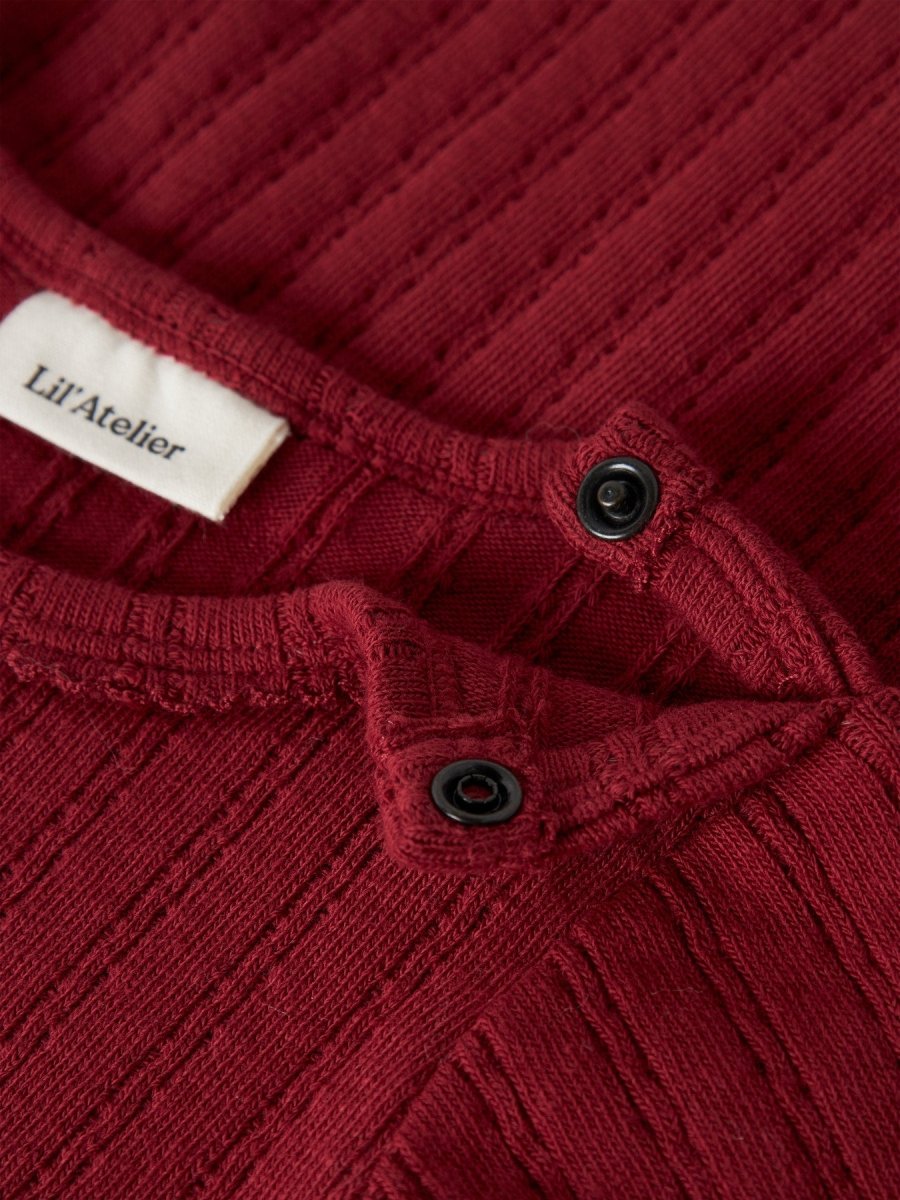 Lil' Atelier Baby RITA SIG LS SLIM BODY - Red Dahlia | Torgunns Barneklær AS