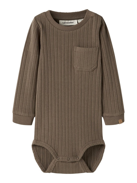 Lil' Atelier Baby TAO LS SLIM BODY - Shitake | Torgunns Barneklær AS
