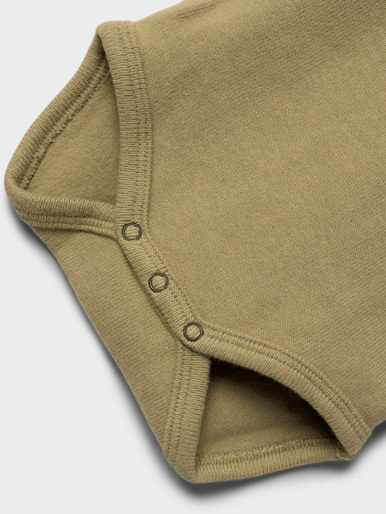 Lil' Atelier Baby THORO HIM LS SLIM BODY - Petrified Oak | Torgunns Barneklær AS