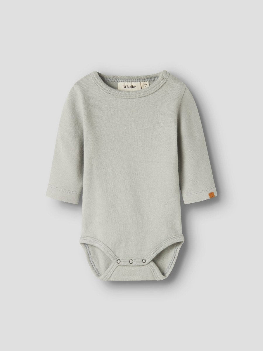 Lil' Atelier BABY THORO LEO LS SLIM BODY - Pigeon | Torgunns Barneklær AS