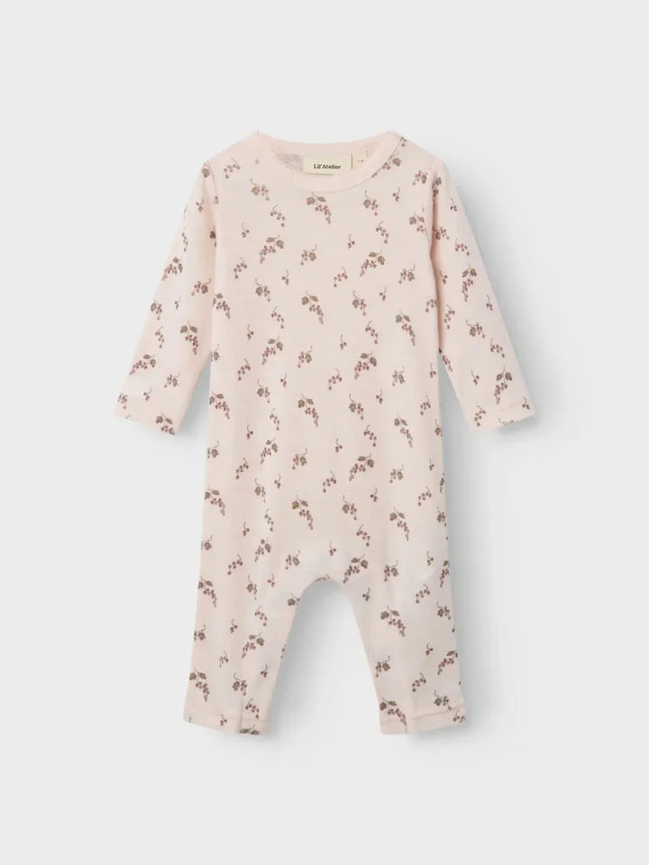 Myk rosa babybody med blomstermønster, perfekt for spedbarn og småbarn 0-8 år