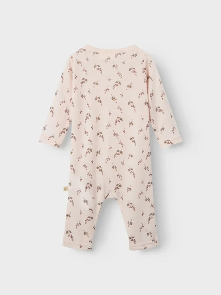 Myk rosa babybody med blomstermønster, bærekraftig barneklær for spedbarn