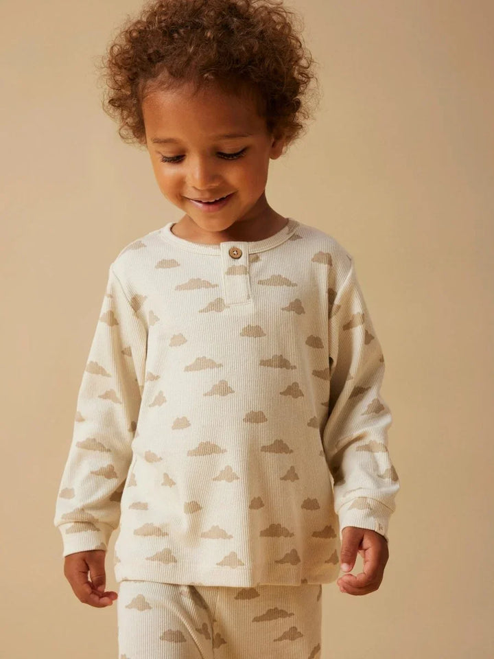 Myk barneklær med skyer, ull og bærekraftig design for spedbarn og småbarn (0-8 år)