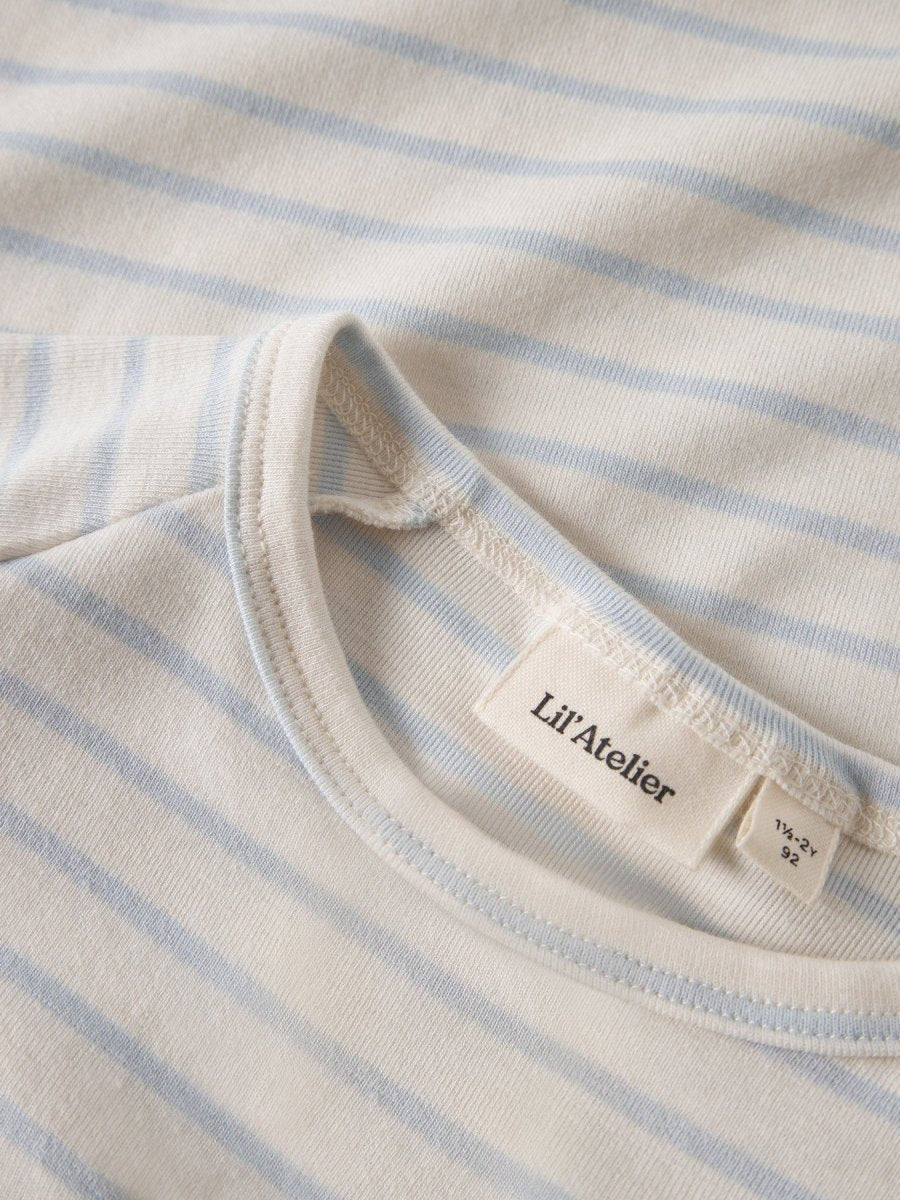 Lil' Atelier Mini Geo Anc ss Slim Top - Coconut Milk Plein Air | Torgunns Barneklær AS