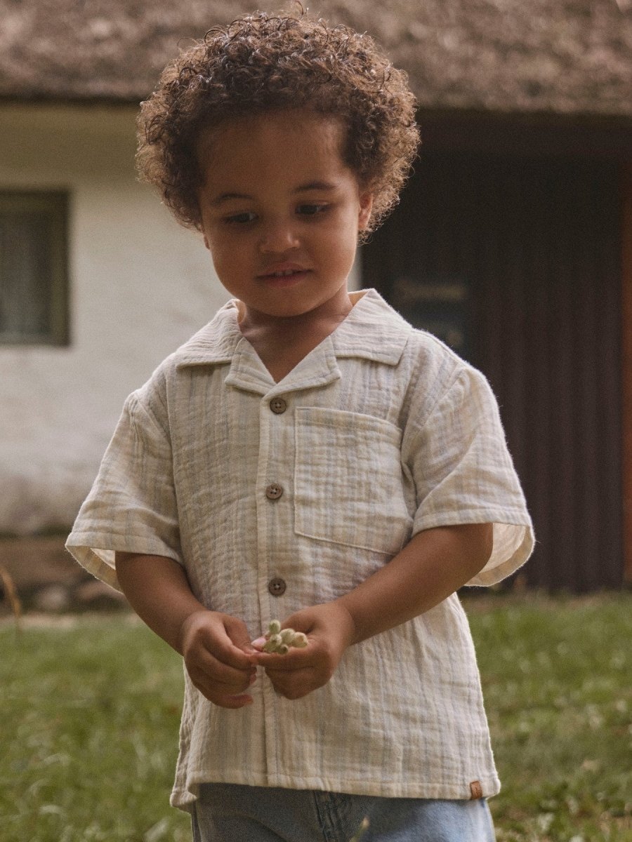 Lil Atelier Mini HAGI skjorte - Coconut Milk | Dusty Blue | Torgunns Barneklær AS