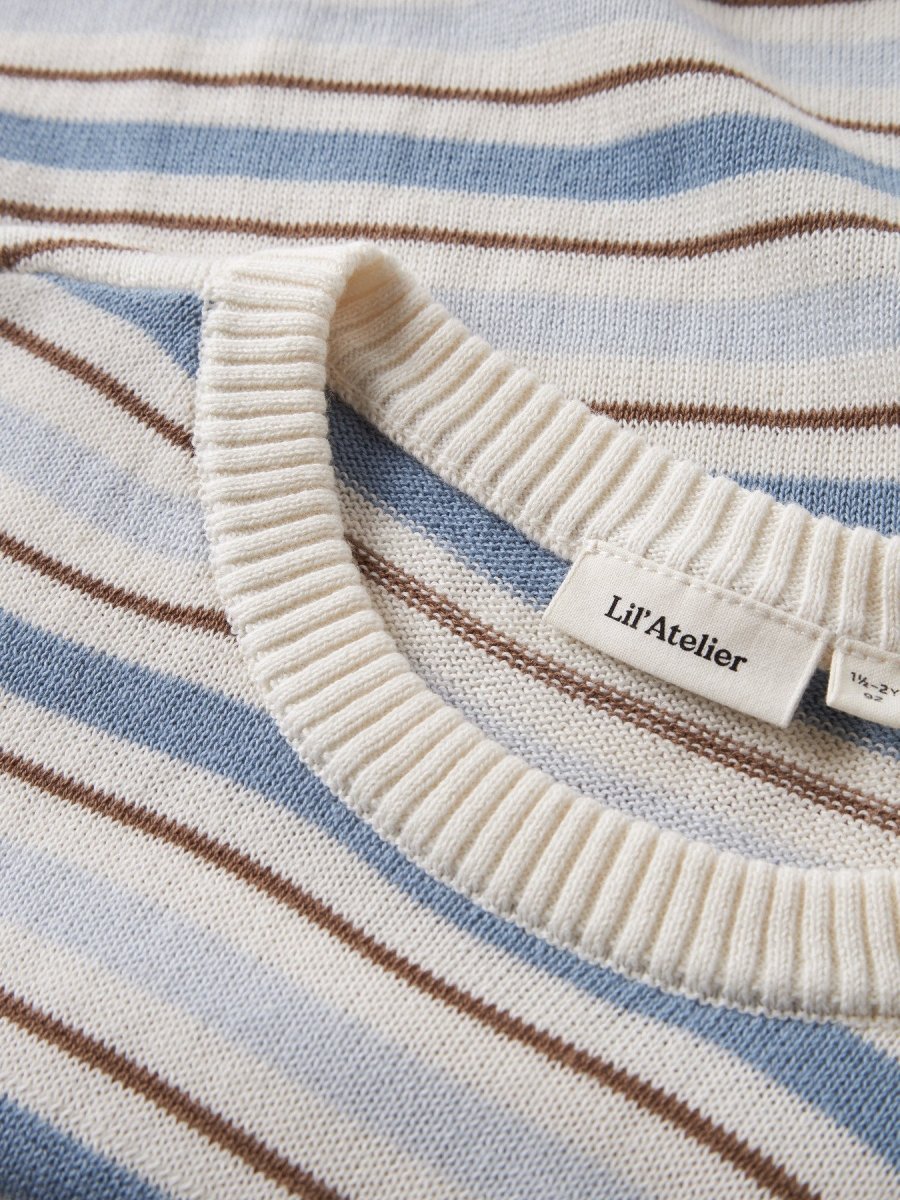 Lil Atelier Mini HITO strikket t - skjorte - Coconut Milk | Dusty Blue | Torgunns Barneklær AS