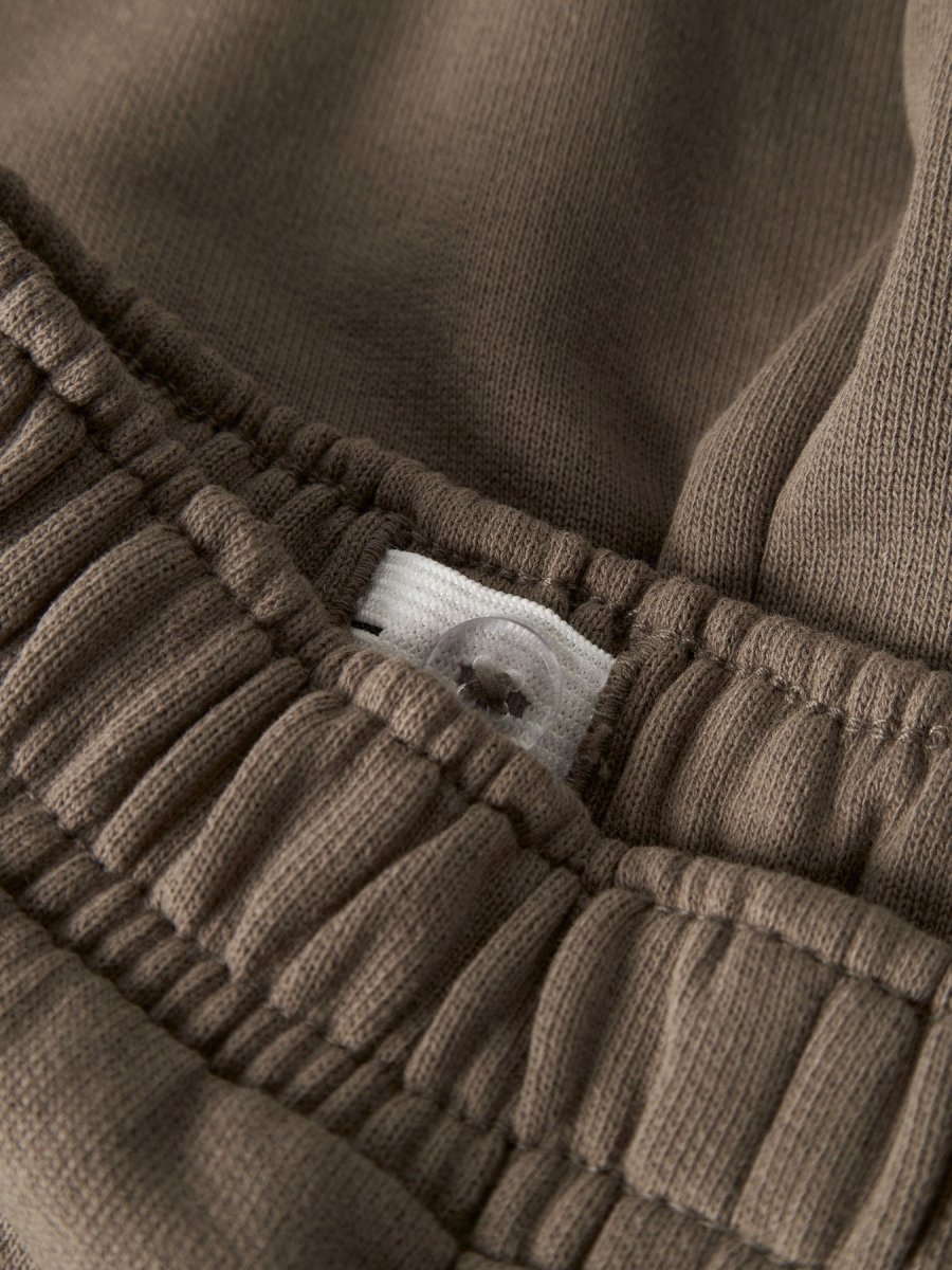 Lil' Atelier Mini JOBO LIO SWEAT PANT - Shitake | Torgunns Barneklær AS