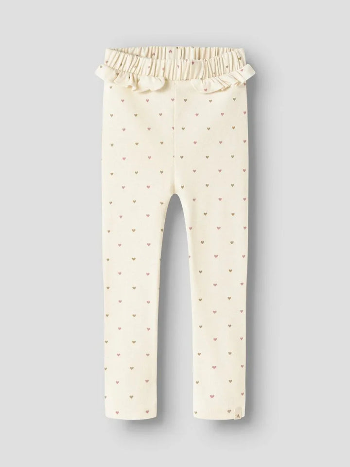 Myke babybukser med hjerteprint og rynket liv, perfekt for spedbarn og småbarn