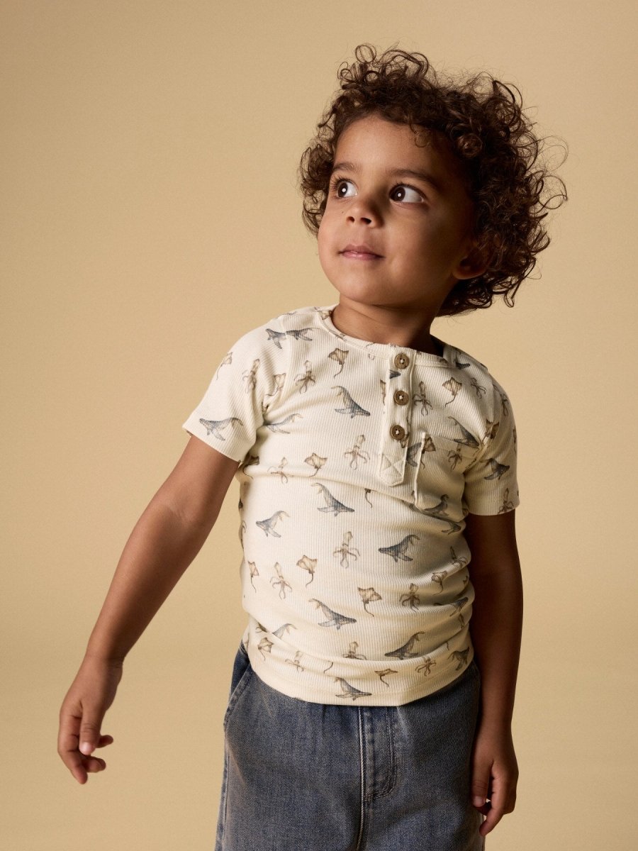 Lil' Atelier Mini LAVO ESI SS SLIM TOP - Coconut Milk | Sea Animals | Torgunns Barneklær AS