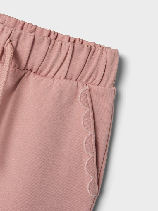Lil' Atelier Mini OMADS LOOSE SWEAT PANT - Misty Rose | Torgunns Barneklær AS