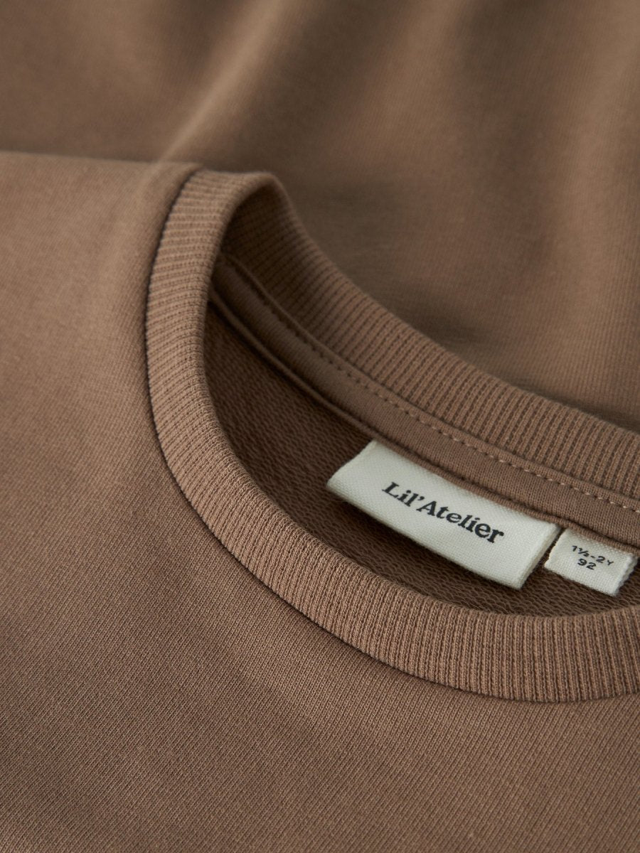 Lil Atelier Mini OMAS LOOSE SWEAT - Coca Mocha | Torgunns Barneklær AS