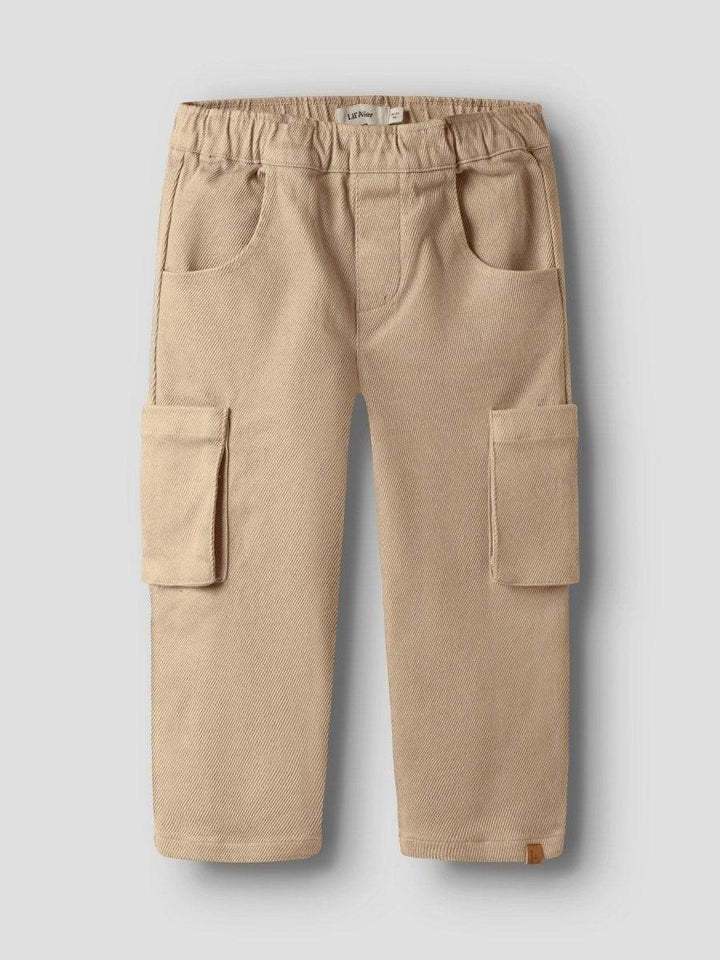 Beige barnepants med lommer og elastisk liv, myk og bærekraftig barneklær for små barn