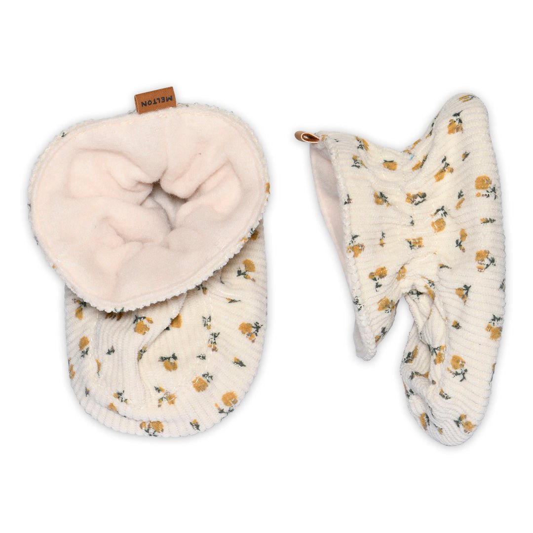 Melton | Babytøfler Babycord m/Blomster - Ecru | Torgunns Barneklær AS