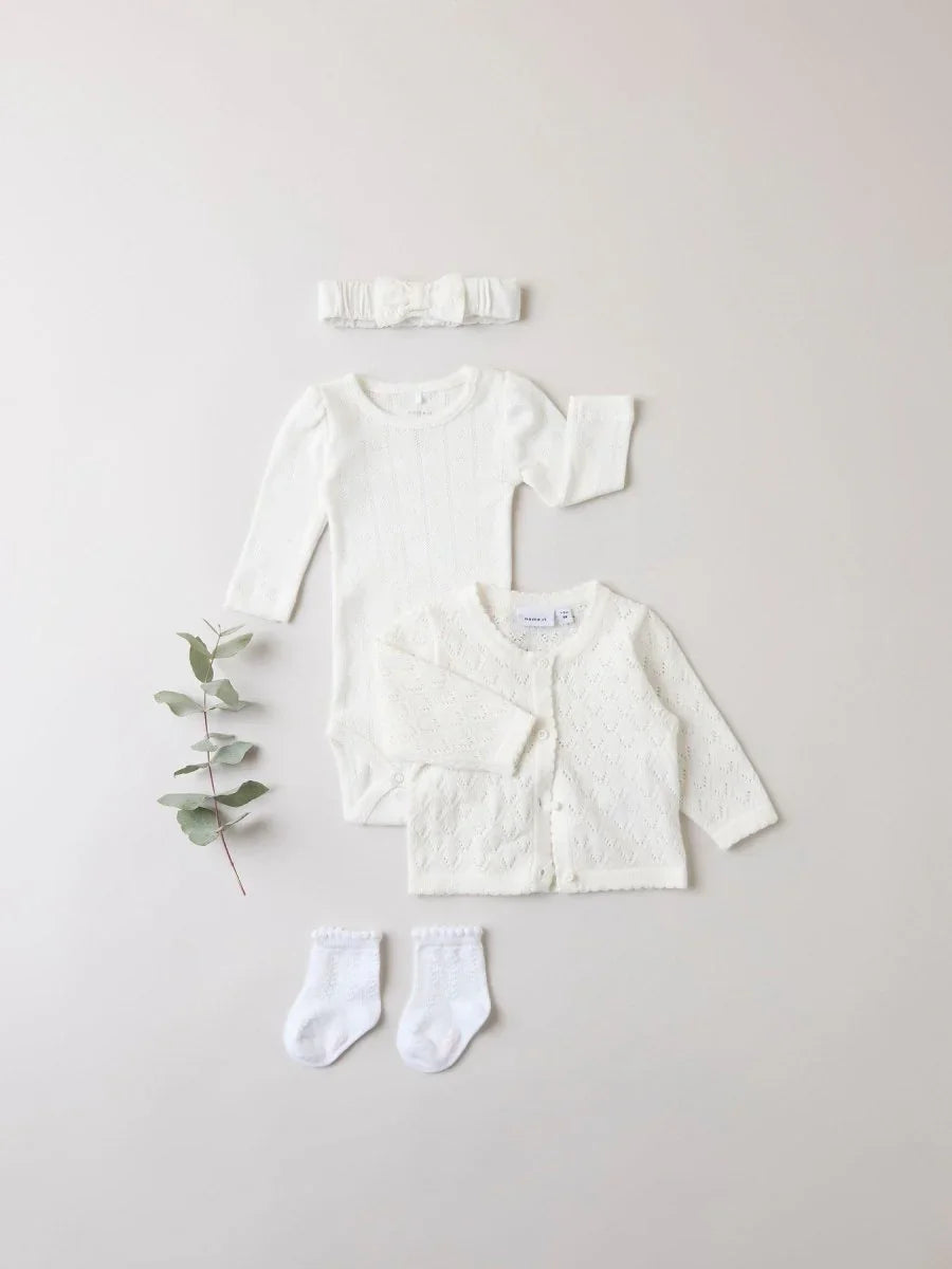 name it baby DESINA LS SHORT KNIT CARD - Cloud Dancer | Torgunns Barneklær AS
