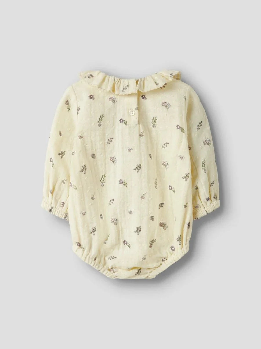 Gul blomsterprint babybody med ruffelkrage og lange ermer, myk barneklær for spedbarn