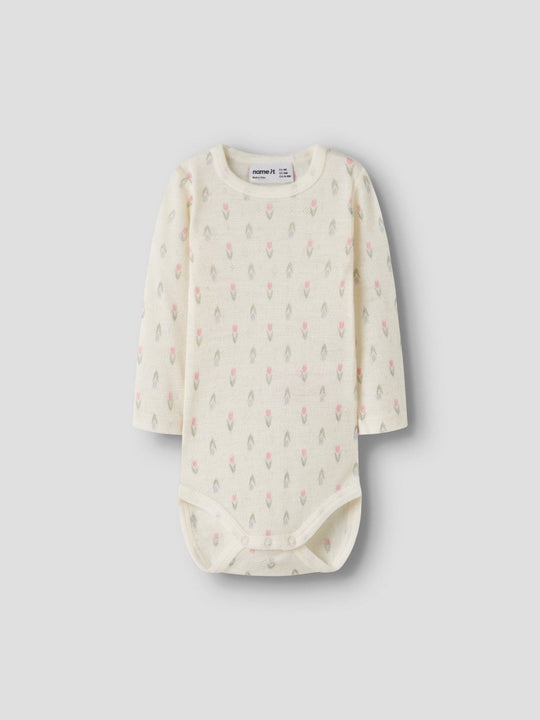 name it baby WANG ull body i merinoull – Coconut Milk | Blomster | Torgunns Barneklær AS