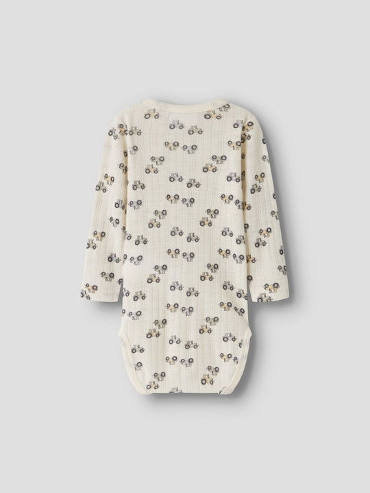 name it baby WANG ull body i merinoull – Coconut Milk | Traktor | Torgunns Barneklær AS