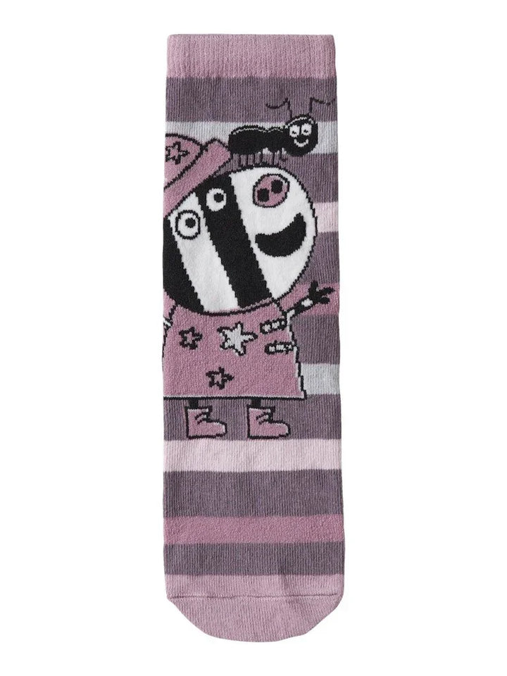 Lilla strikkede barnesokker med Peppa Gris-mønster og stjerner, myke og fargerike for små barn.