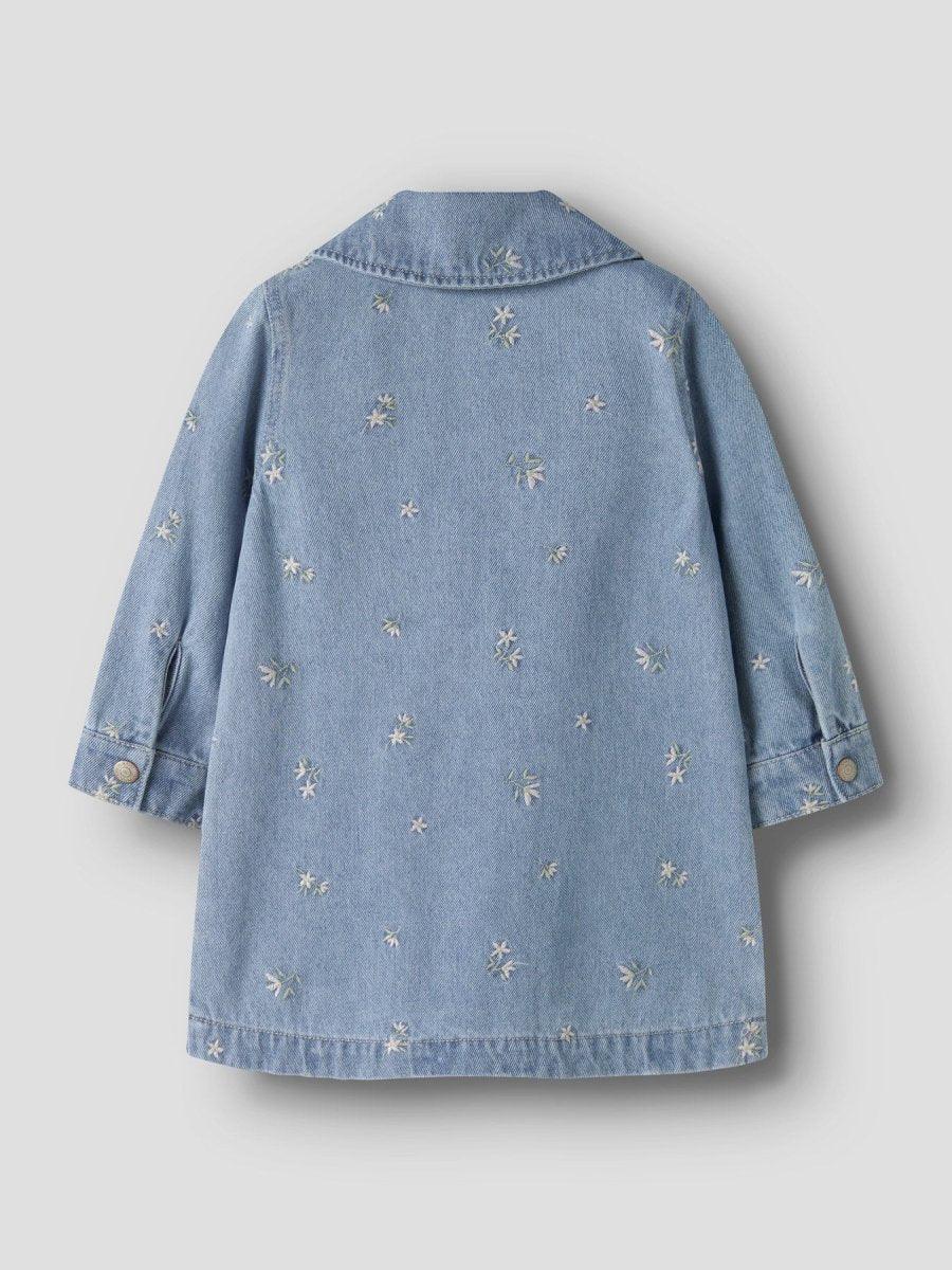name it mini PIPER LS DENIM DRESS - Light Blue Denim | Flower Emb | Torgunns Barneklær AS
