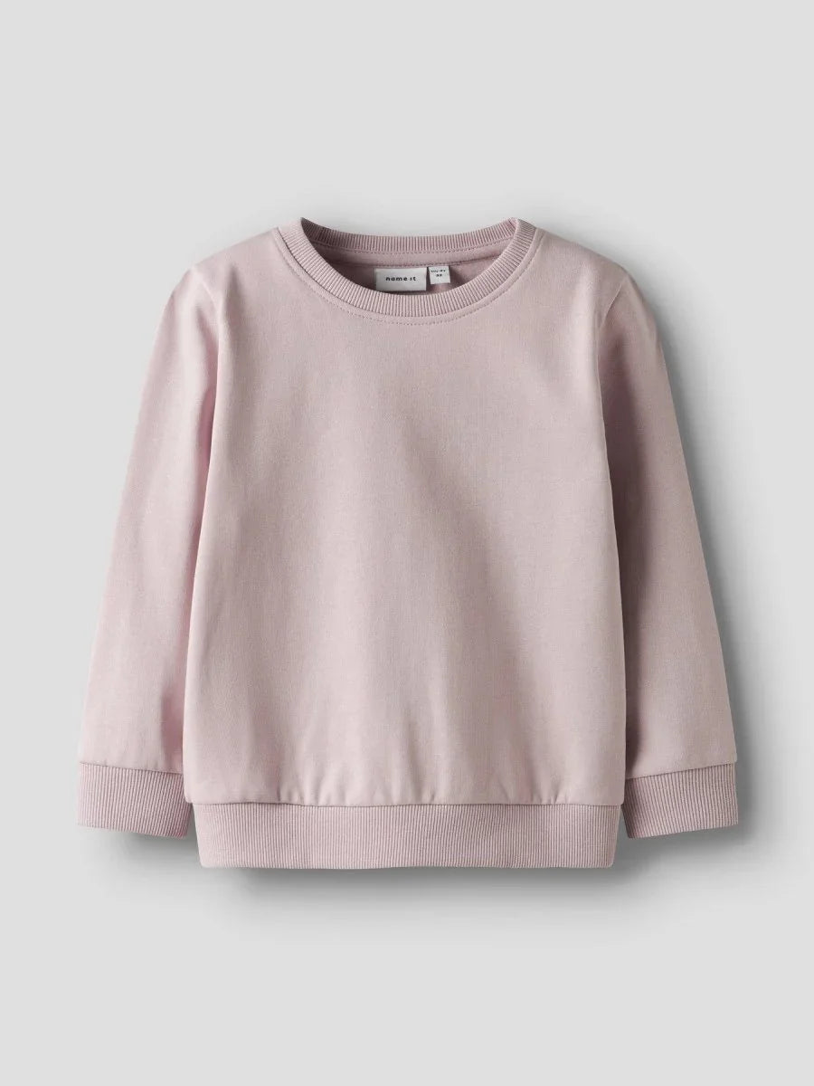 Lysrosa barnesweater med runde ermer og ribbet kant, myk og bekvem barneklær for små barn