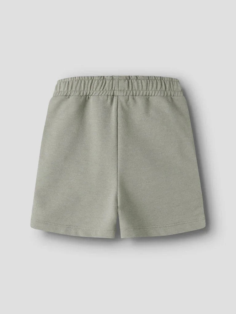Myke grønne barneshorts med elastisk liv, ideelle for små barn 0-8 år