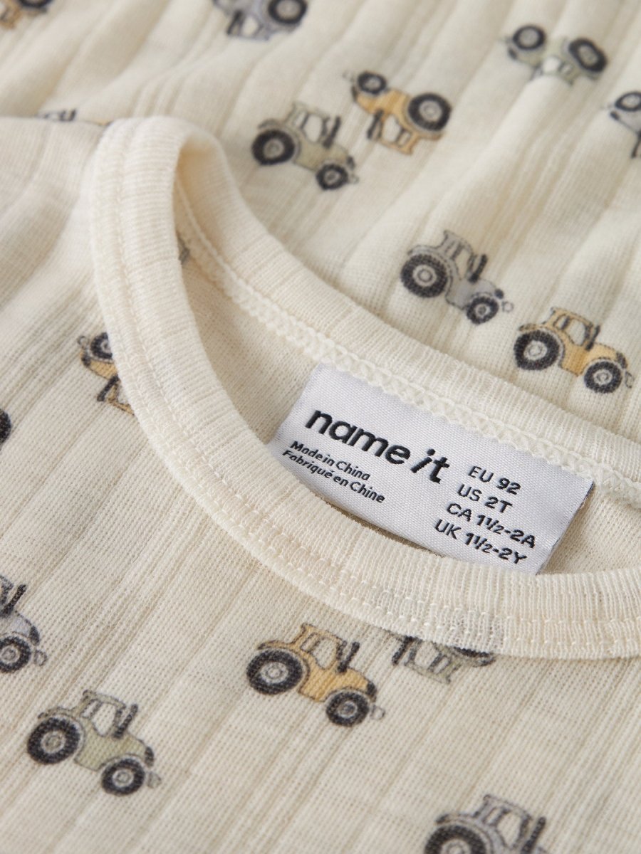 name it mini WANG ull genser i merinoull – Coconut Milk | Traktor | Torgunns Barneklær AS