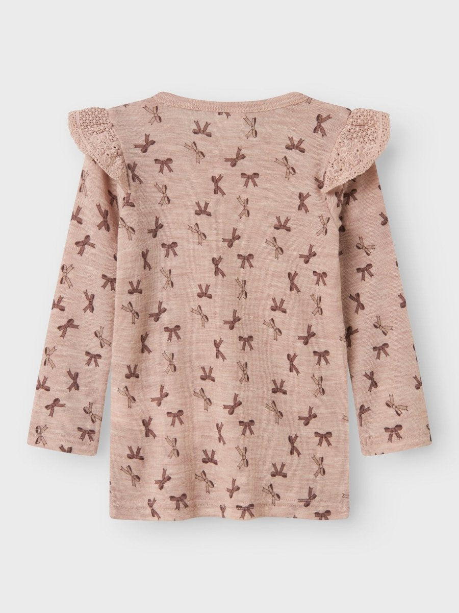 name it mini WANG WOOL RIB LS TOP AOP W/FLOUNCE - Shadow Gray | Bows | Torgunns Barneklær AS
