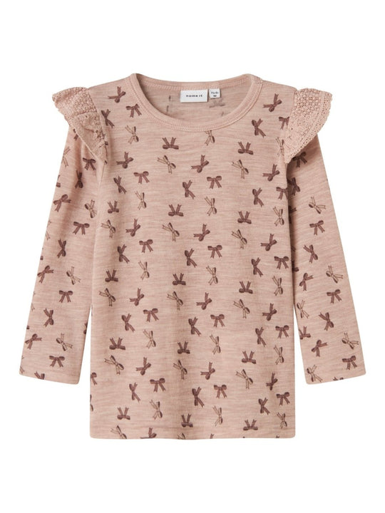 name it mini WANG WOOL RIB LS TOP AOP W/FLOUNCE - Shadow Gray | Bows | Torgunns Barneklær AS